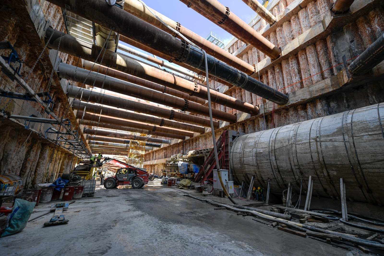 Buca Metrosu’nda tempo arttı 5,1 kilometre tünel açıldı