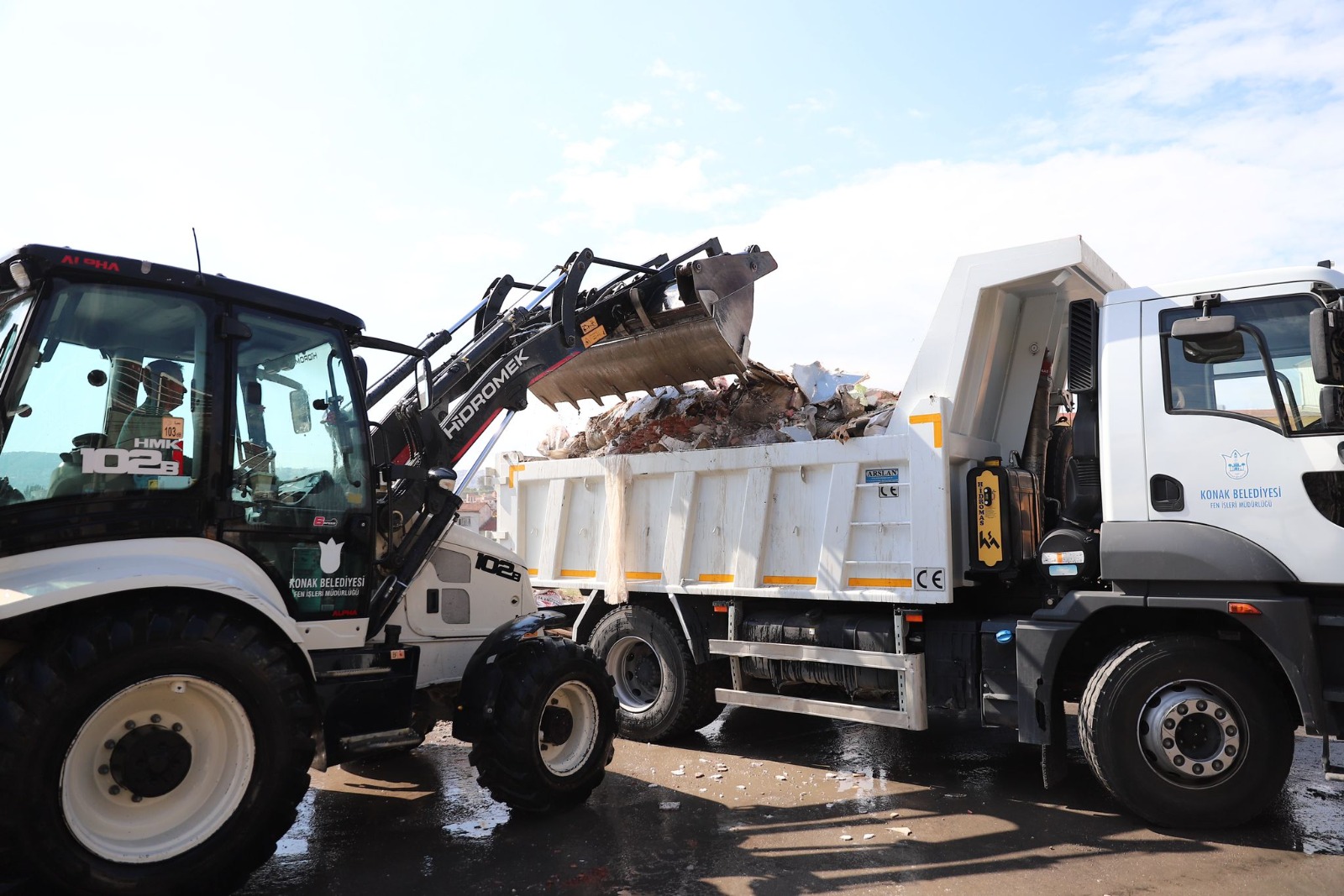 Salih Erkek sordu, Başkan Mutlu cevapladı: "Adil ve Eşitlikçi Bir Konak İçin Çalışıyoruz"