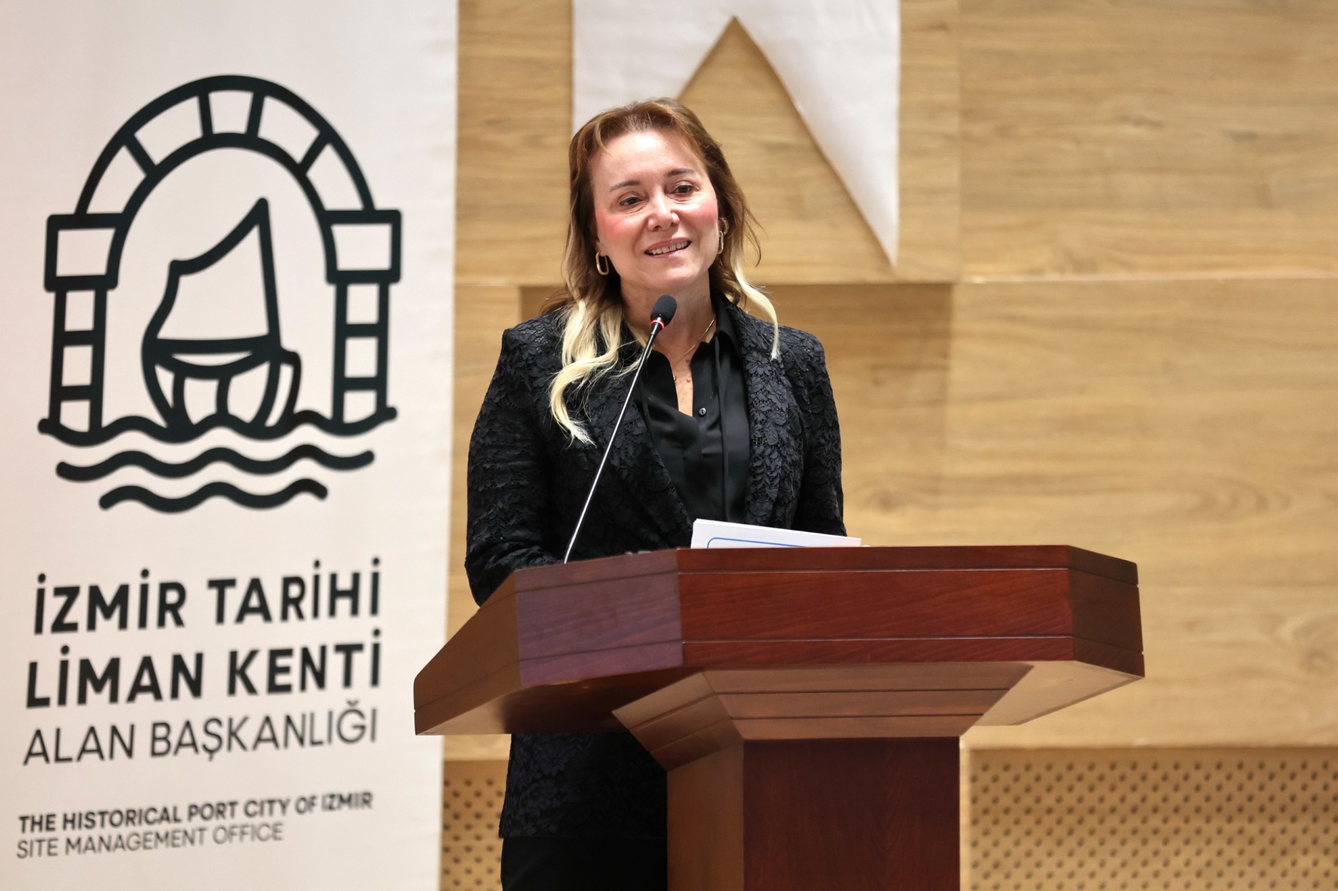 Başkan Mutlu İzmir Tarihi Liman Kenti Panelleri’nde konuştu