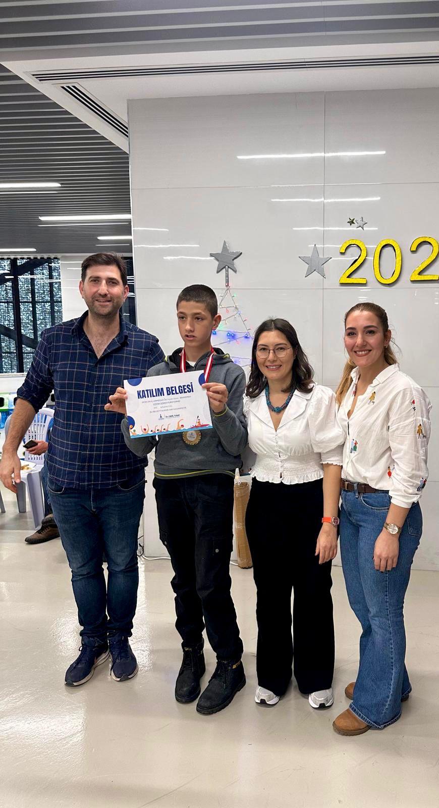 Özel çocuklar yeni yıla başarı mutluluğuyla giriyor