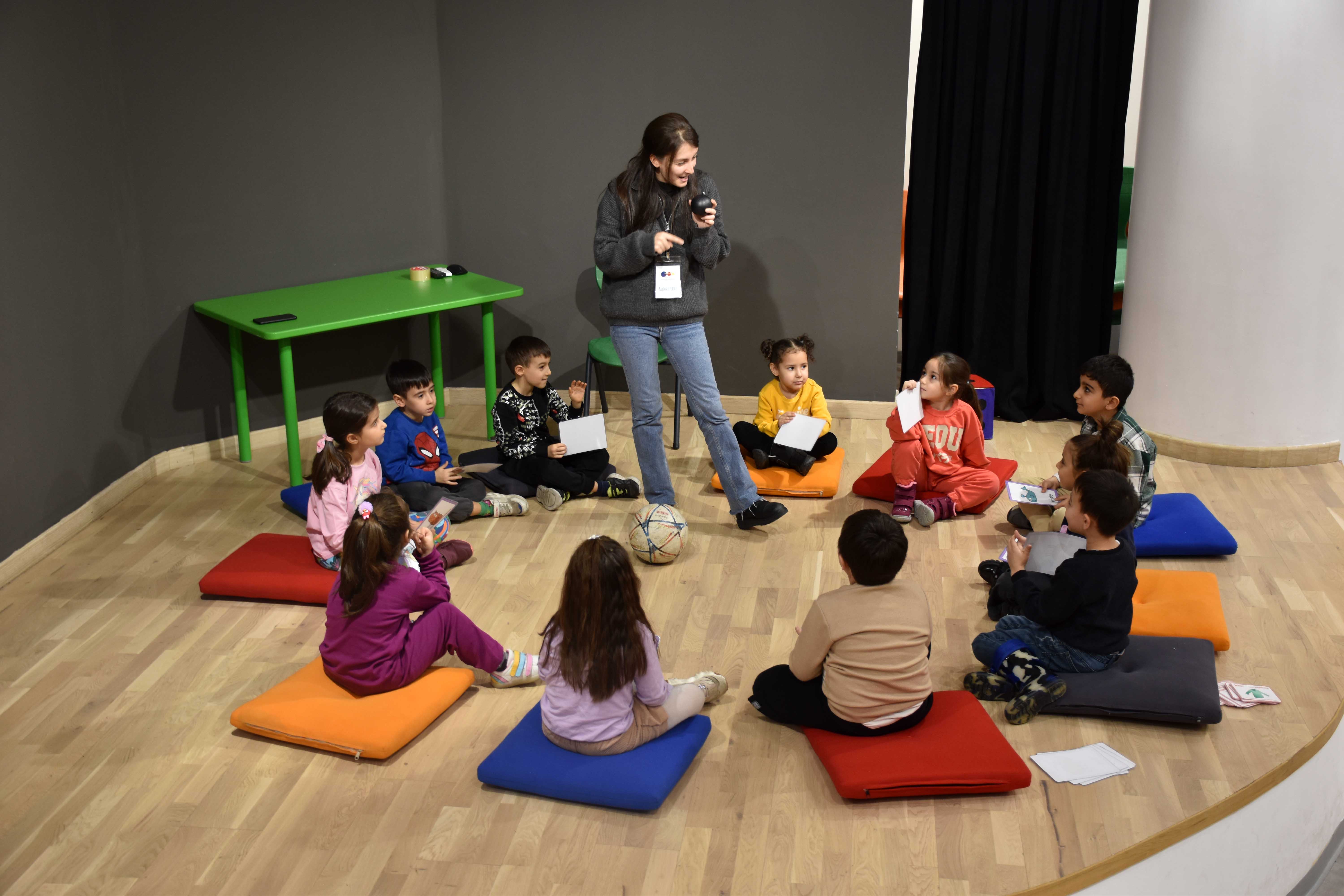 Karabağlar’da yarıyıl tatili çocuklar için sanat ve eğlenceyle dolu