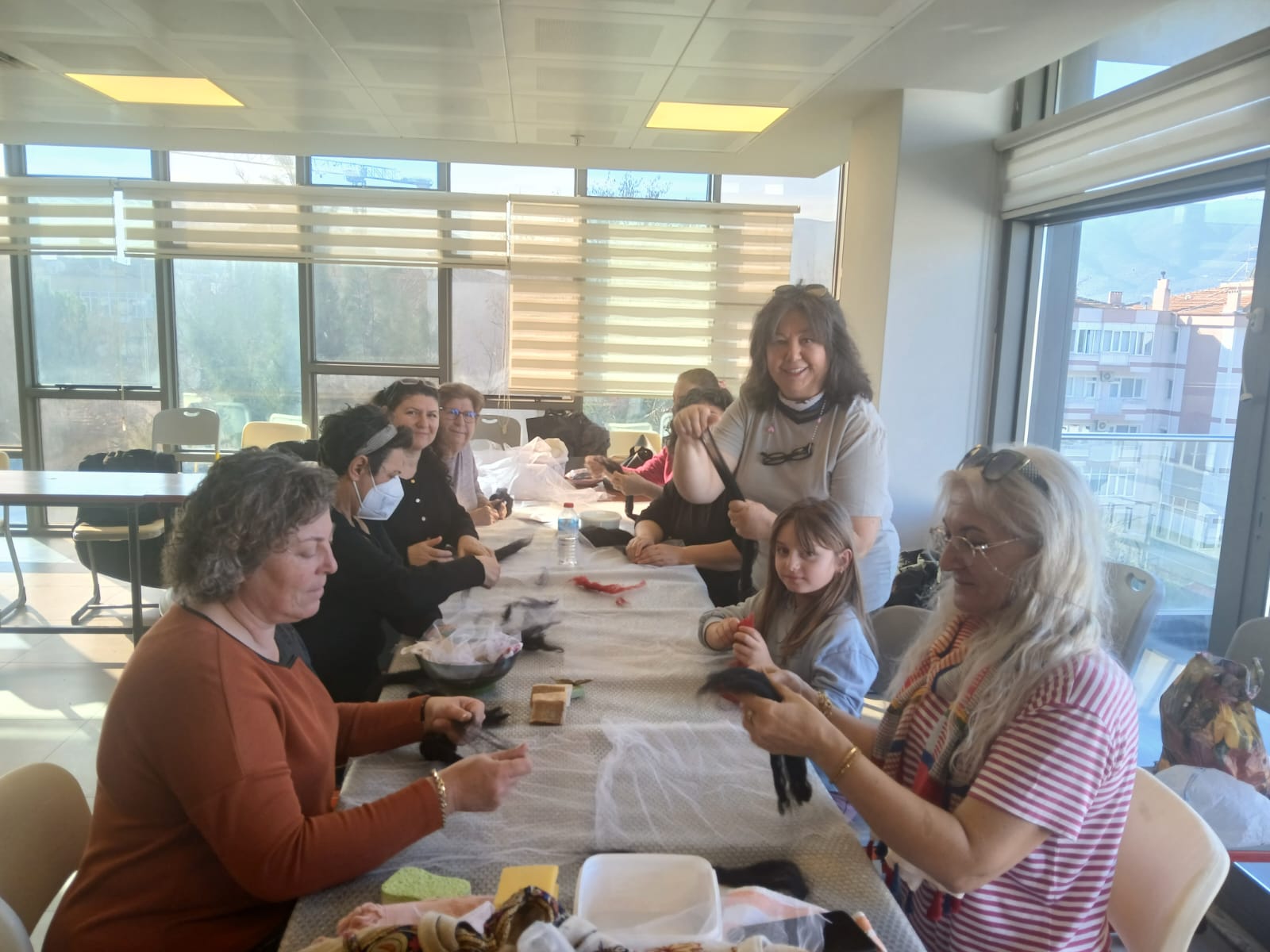 "Efes Selçuk’ta Ücretsiz Meslek Kursları Kadınların Yoğun Katılımıyla Başladı"