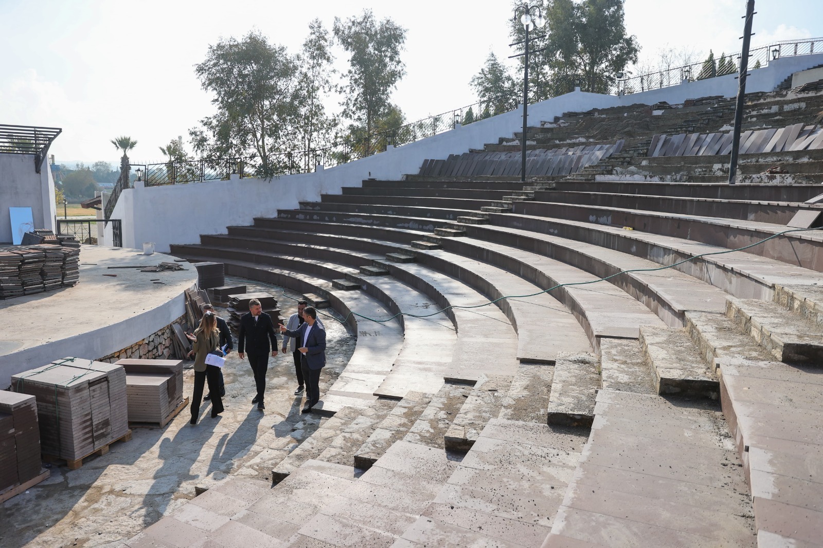 Buca'da fiziki yatırımlar tüm hızıyla sürüyor