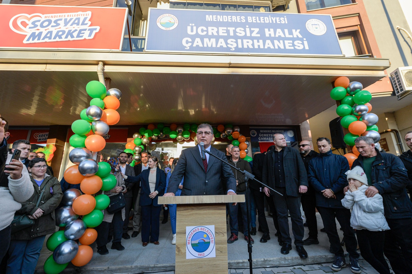 Başkan Tugay “Sosyal desteklere ihtiyacın olmadığı günleri görmek için çalışıyoruz”