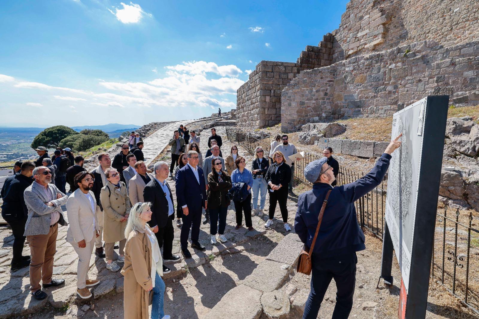 Başkan Tugay: “Birlikte çok güzel bir 4 sene daha geçireceğiz”
