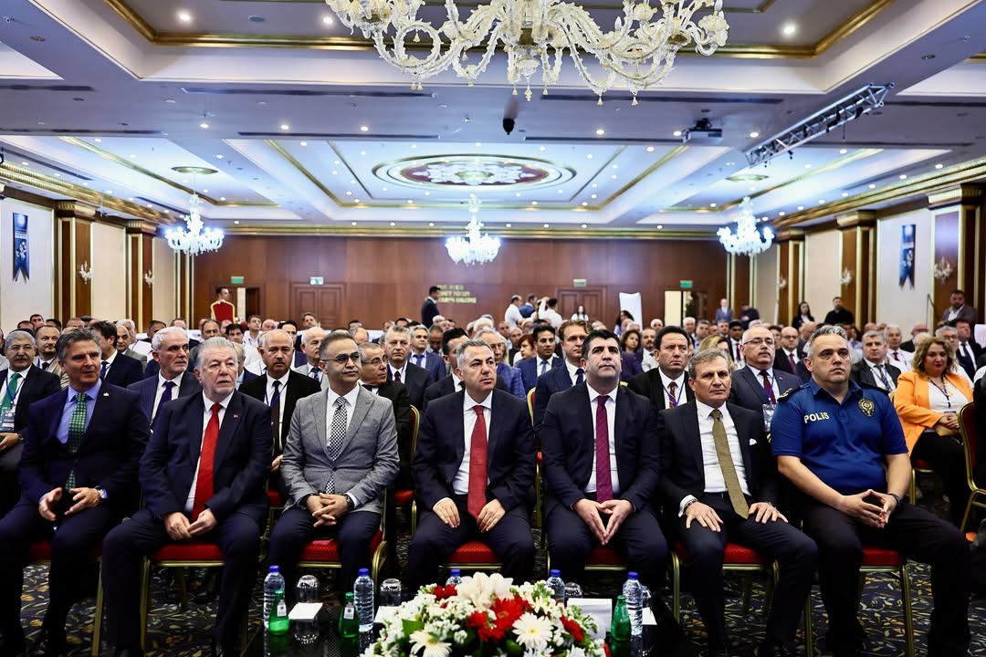 İzmir’de Mesleki Eğitim İçin Güç Birliği: Vali Elban, Çalıştayda Gençler İçin Vizyon Çizdi