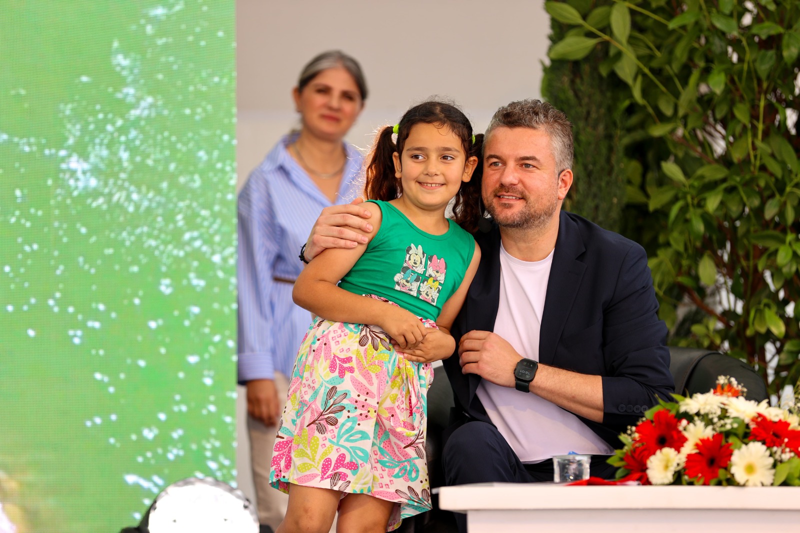 Buca’nın Zeki-Metin Amfi Tiyatrosu’na görkemli açılış