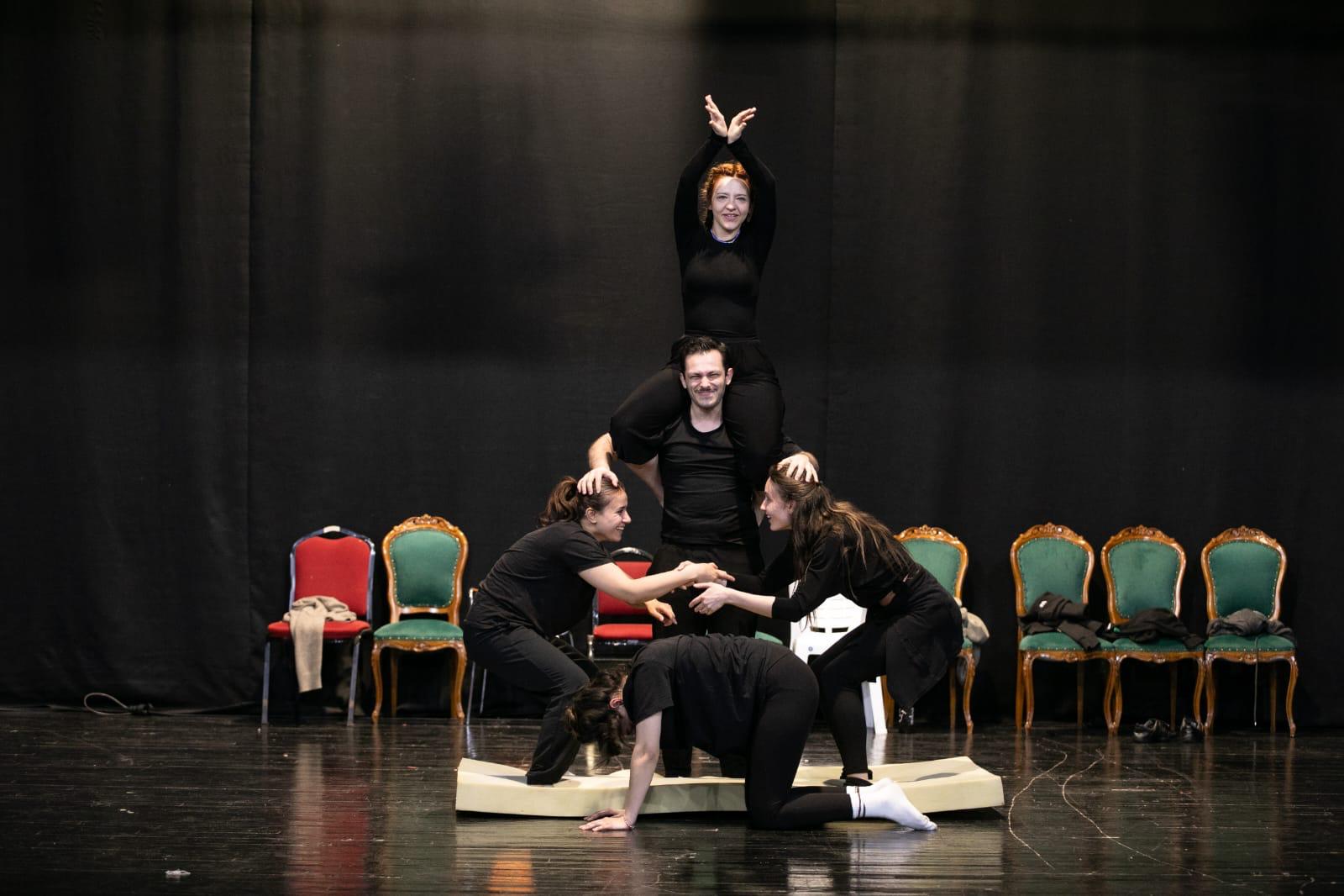 İzBBŞT’den yeni oyun