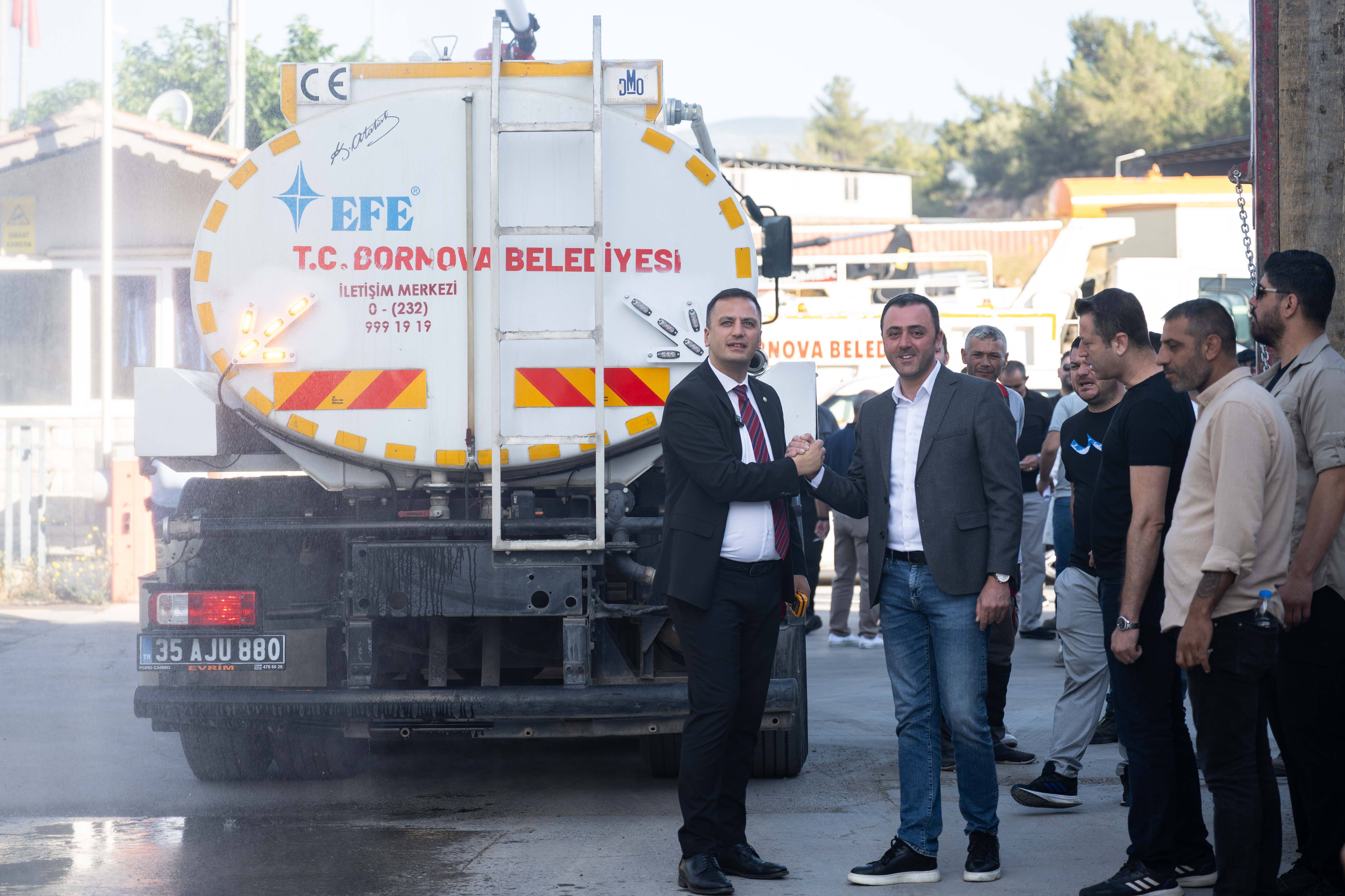 Bornova Belediyesi’nden yangına hızlı müdahale hamlesi