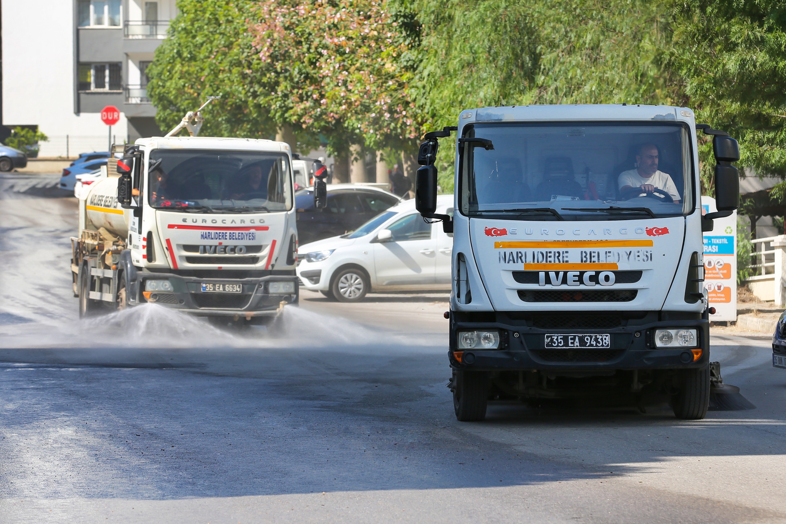 NARLIDERE BELEDİYESİ’NDEN KAPSAMLI TEMİZLİK ÇALIŞMASI