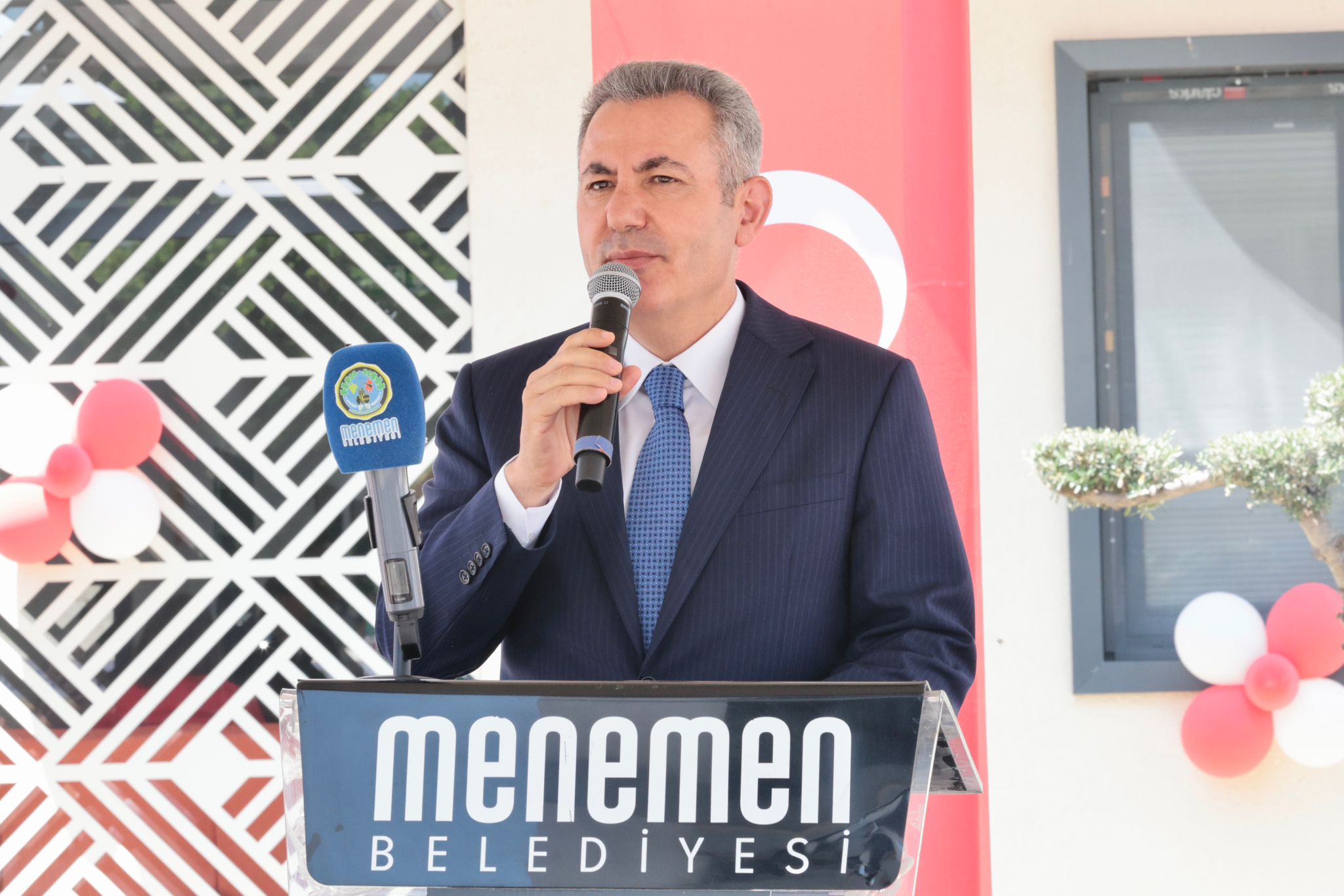 İzmir protokolü Menemen Ulukent Semt Polikliniği açılışında buluştu