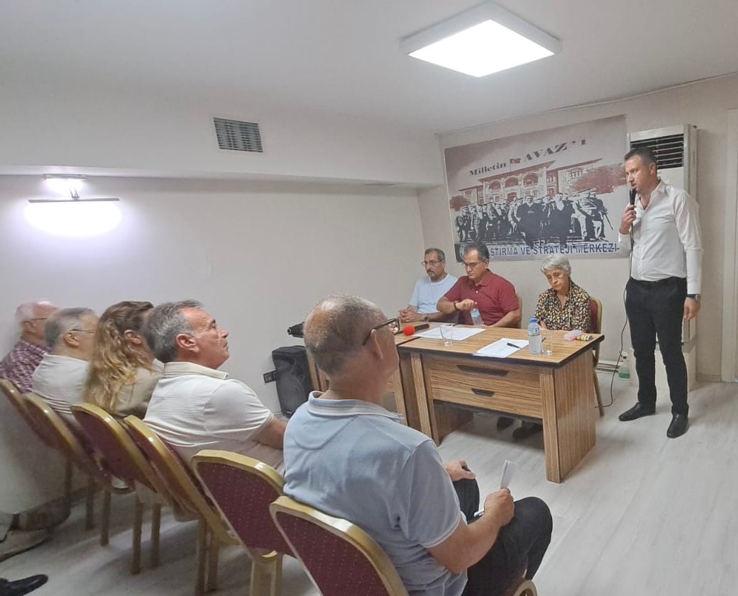 AVAZ İzmir Şube Başkanı Uğur Şimdi'den birlik mesajı: Kırgınlık ve dargınlıkları bir kenara bırakacağız