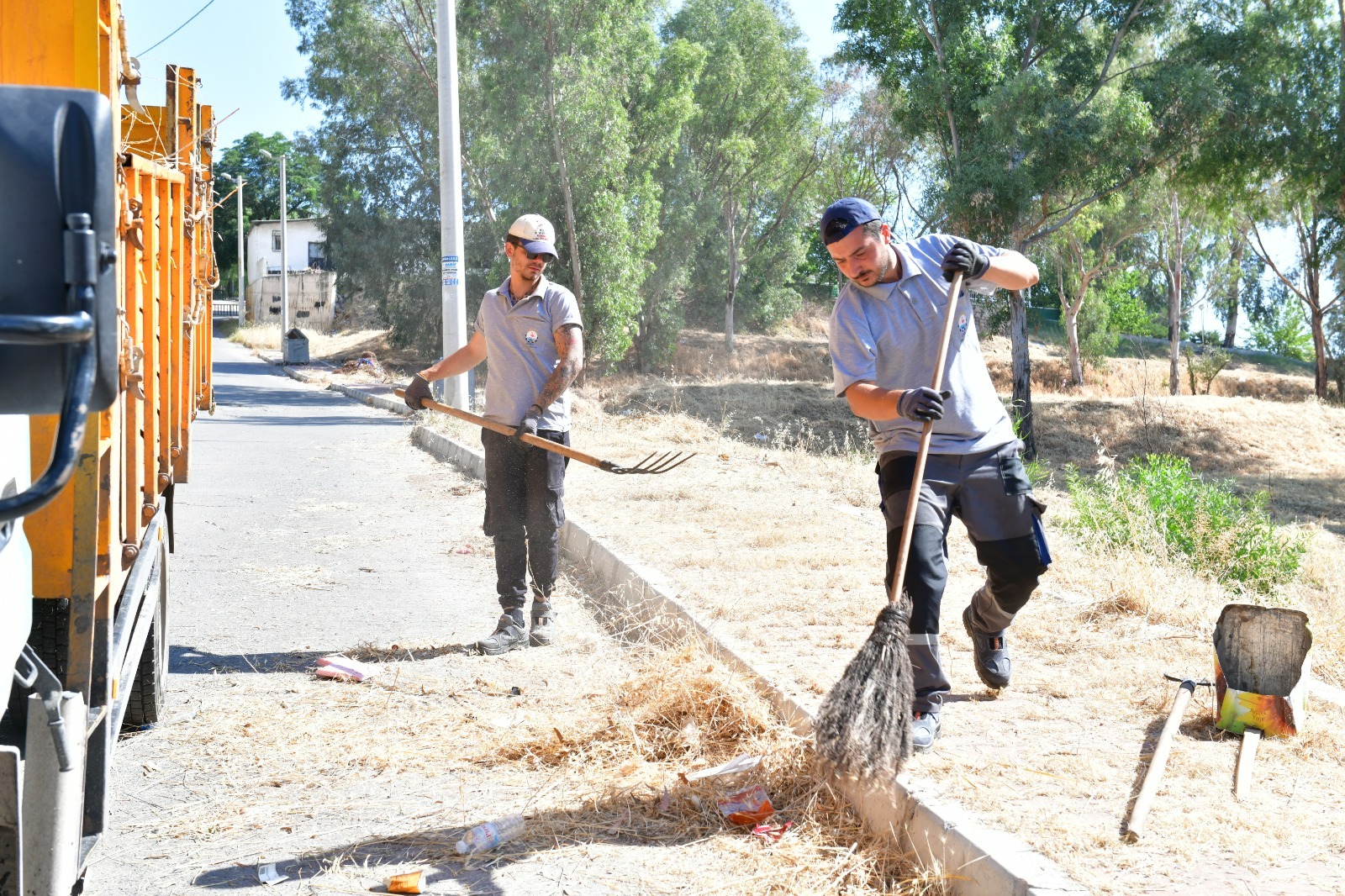 Çiğli’ye hizmette; eşitlik ve hızdan ödün yok Belediye Başkanı Onur Emrah Yıldız; “ Her mahallemize dokunuyor, her sese kulak veriyoruz.”
