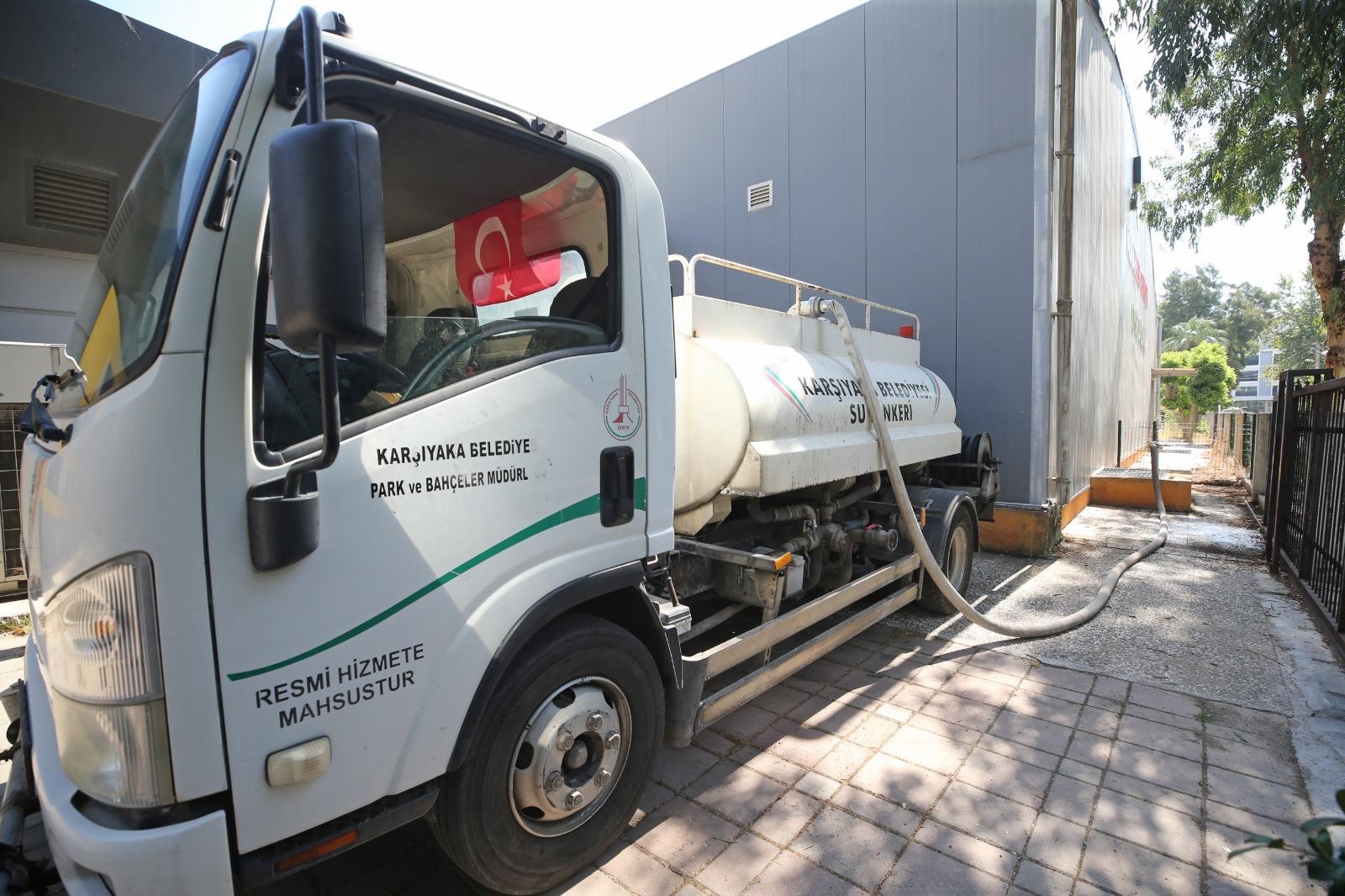 Karşıyaka Belediyesi’nden çevreci sulama: Yer altından yeşil alanlara!