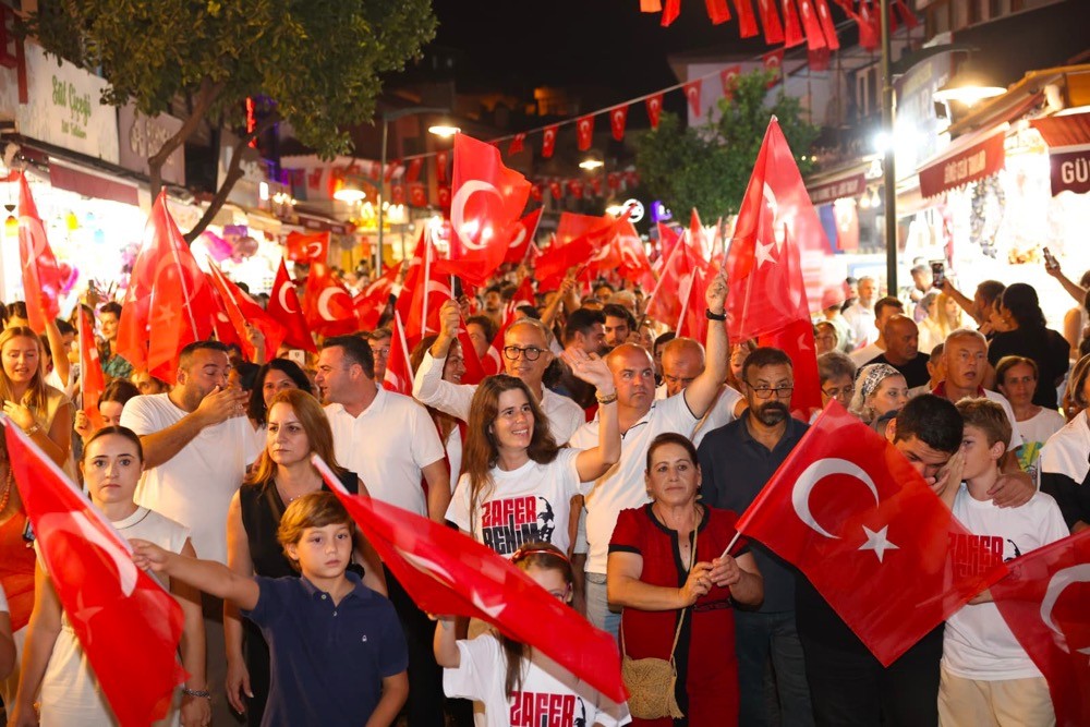 Çeşme'de 30 Ağustos Zafer Bayramı Coşkusu