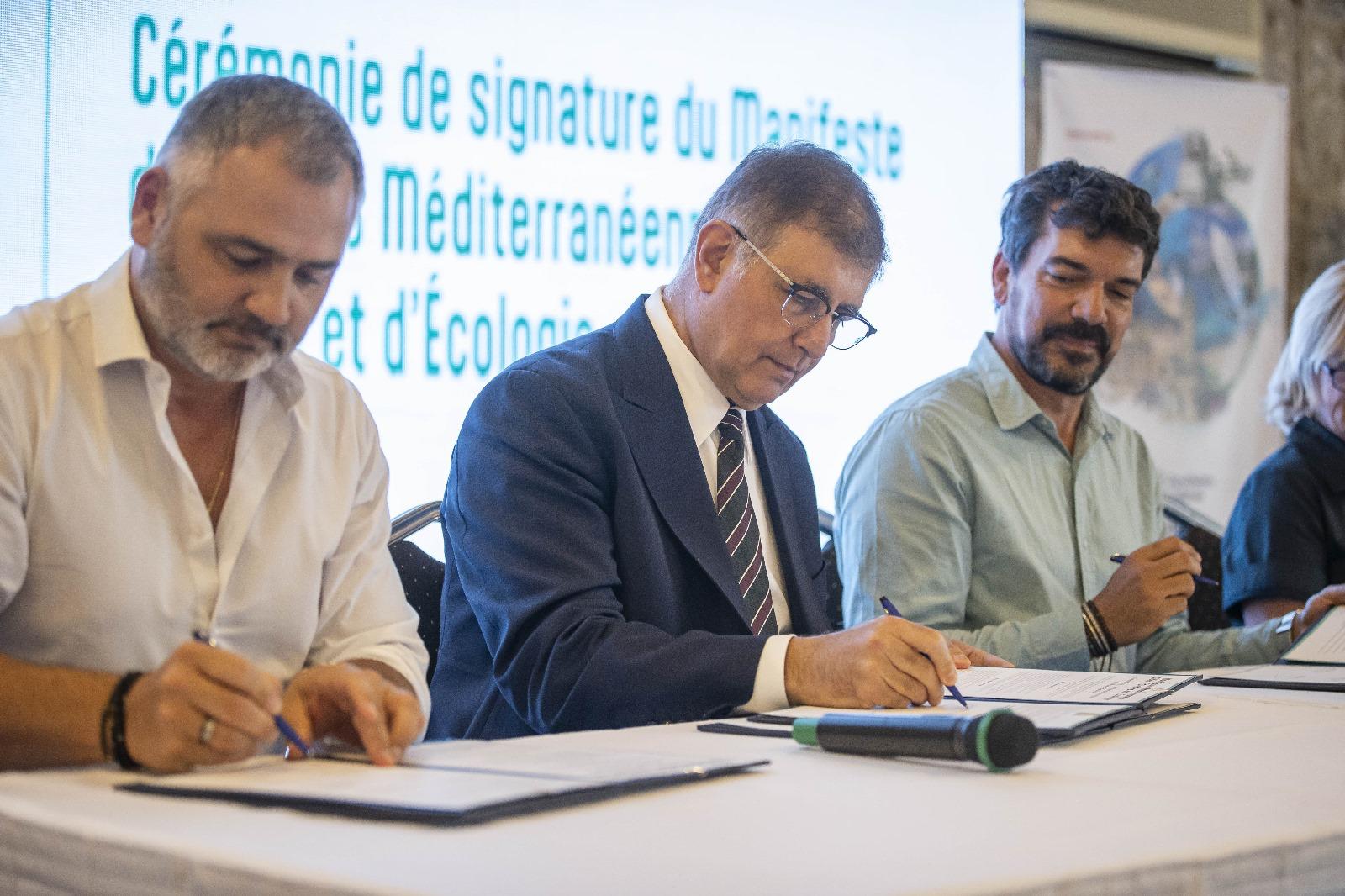 Akdeniz Kültür ve Ekoloji Kentleri Manifestosu imzalandı "Başkan Tugay: Ortak evimiz Akdeniz’i birlikte koruyacağız"