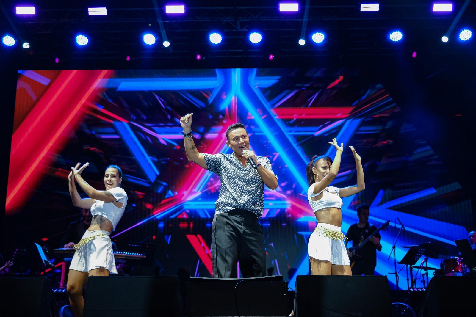 Çim Konserleri’nde "Mustafa Sandal" coşkusu