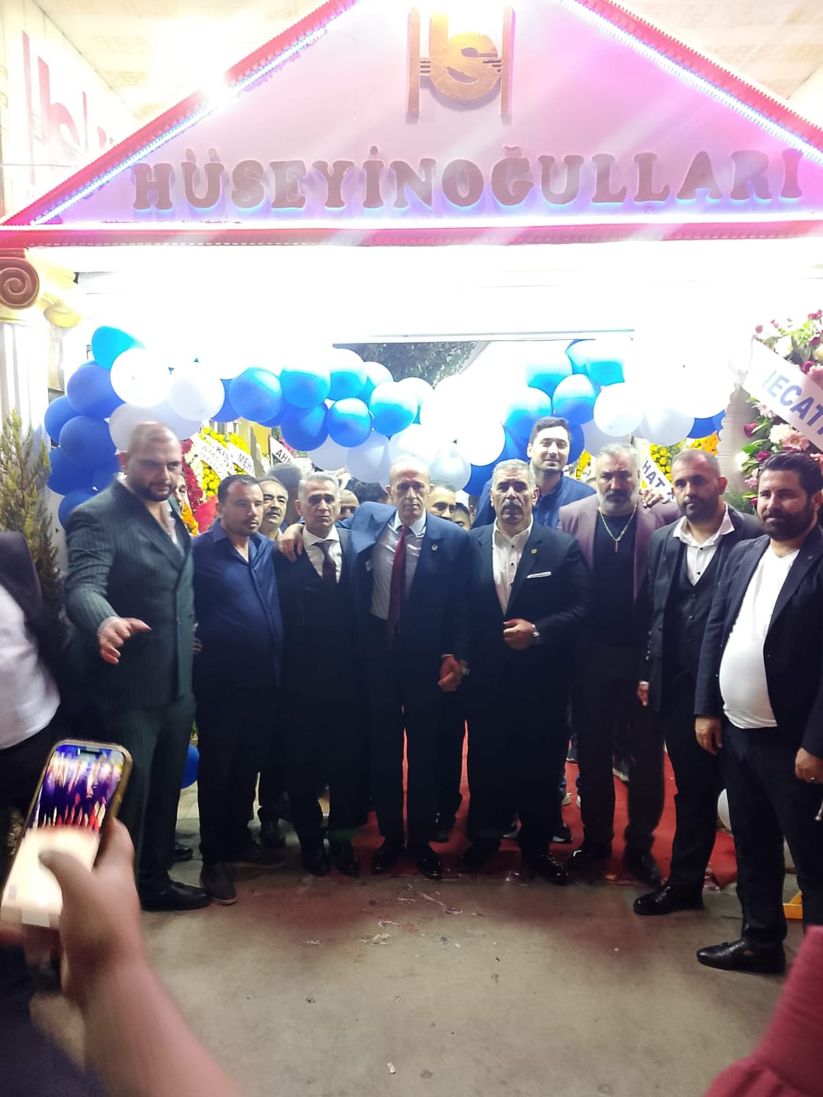 Hüseyinoğulları'nın mutlu günü: Eshat ve Kenancan Bozkurt sünnet oldu