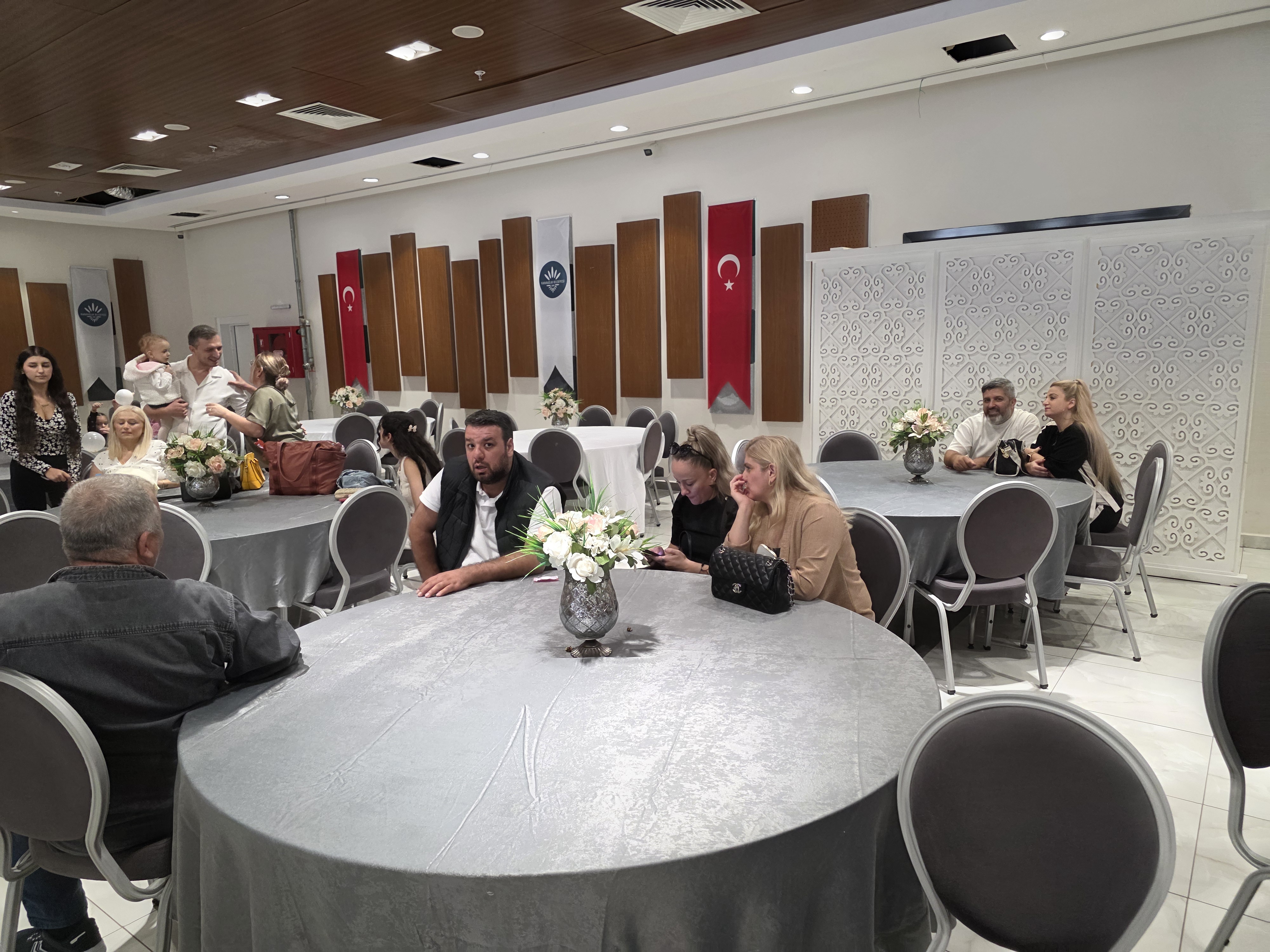 İrem Albayram ile Mertcan Sevinç dünya evine girdi