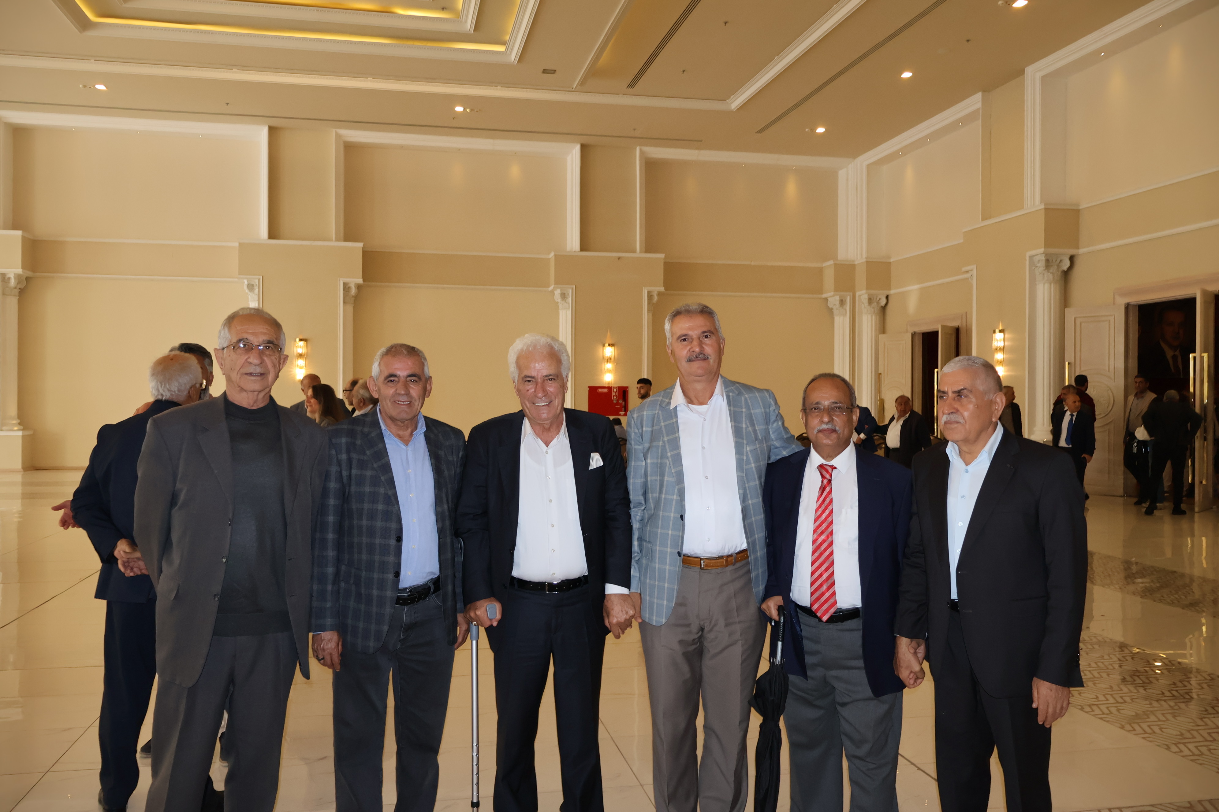 İzmir'de "Büyük Kardeşlik" Buluşması: Birlik, Dayanışma ve Umut Mesajı