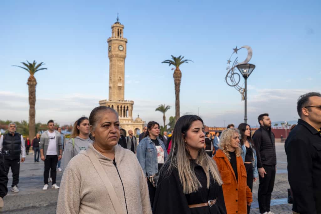 Ulu Önder Atatürk’ün aramızdan ayrılışının 87’nci yılında hayat durdu