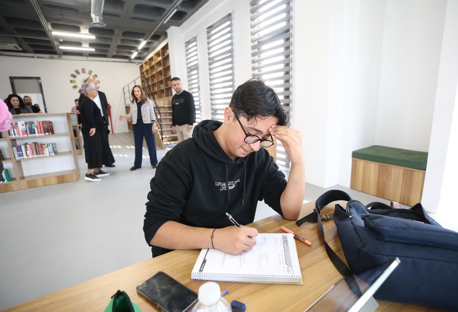 Karşıyaka Belediyesi’nden örnek yatırım: Zübeyde Hanım Sosyal Tesisi açılıyor!