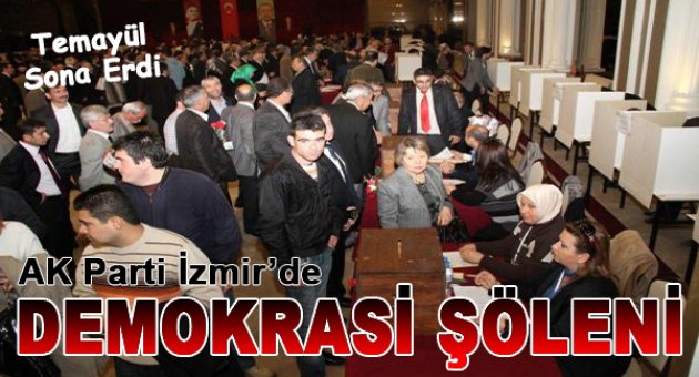 Ak Parti İzmir'De Demokrasi şöleni
