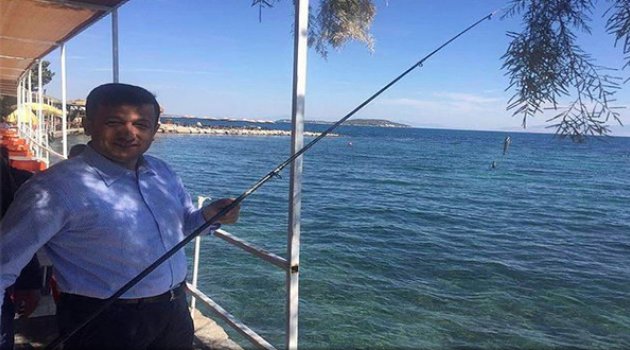 Ak Partili Dağ,Oltayla Balık Avladı