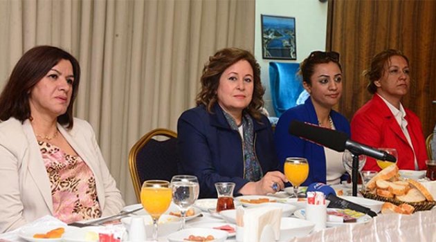 AKP'li vekil: Partide Erdoğan hastalığı var, kimse laf söyletmez