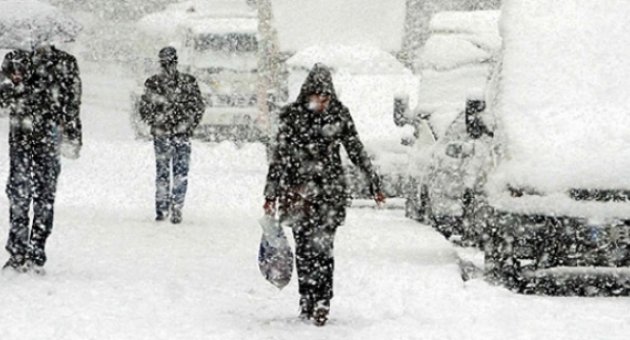 Ankara'da kar var tatil yok