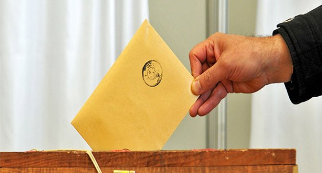Antalya'da 28 bin seçmenin kaydı silindi iddiası