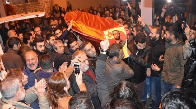 Aziz Güler'in Cenazesi Gazi Cemevi'ne Getirildi