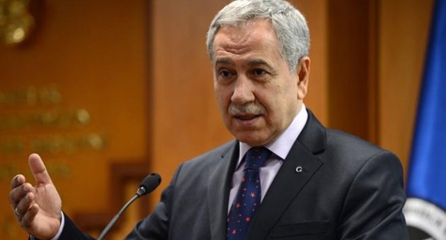 'Bacak bacak üstüne atacak sekretere ihtiyacı yok'