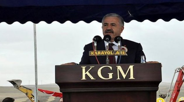 Bakan Arslan'dan Ege'ye 2 Otoyol Müjdesi