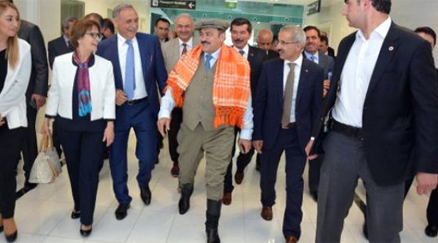 Bakan Eroğlu, Körüklü Çizmeyle Sahaya İndi