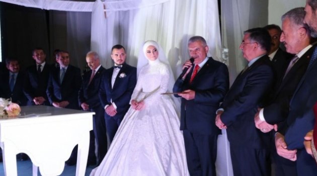 Başbakan Mutluluğun Formülünü Verdi