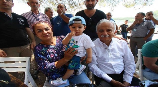 Başkan Karabağ Yöre Derneklerini Yalnız Bırakmıyor