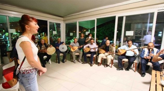 Bayraklı Korolarına Taze Kan