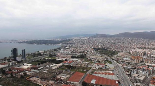 Bayraklı Şarkısını Arıyor!