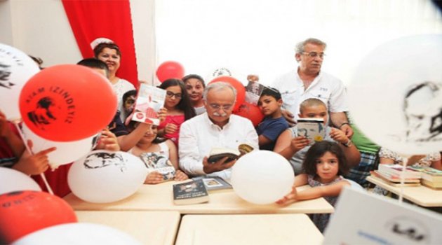 Bayraklı'da 12. Kütüphane Hizmete Girdi