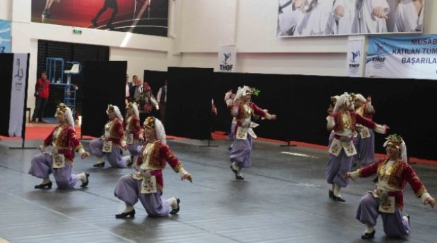 Bayraklı'da Efeler Kıyasıya Yarıştı