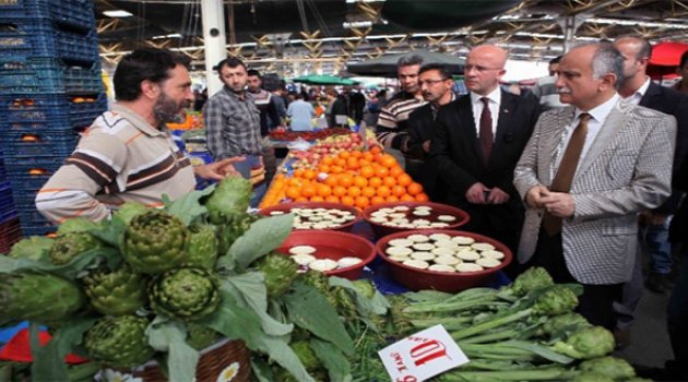 Bayraklı'da Pazar Yerlerine Düzenleme
