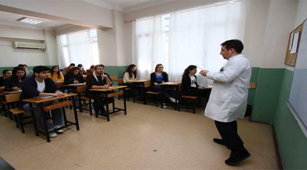 Bayraklı'da TEOG Puanları y-Yüzleri Güldürdüler