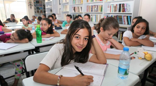 Bayraklılı Çocuklar Yazı Boş Geçirmiyor