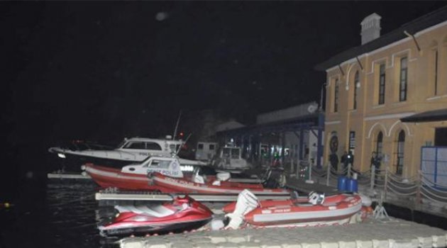 Bıçaklı Saldırgan Denize Atlayıp Kaçarken Yakalandı