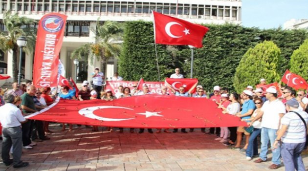 Birleşik Kamu-Iş'ten Teröre Tepki Yürüyüşü