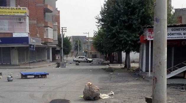 Bismil'de PKK'lılar banka aracından 110 bin lira gasp etti