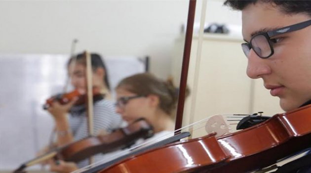 Bornova Belediyesi’nin 20 Farklı Hobi Kursu Yaz Döneminde de Sürüyor