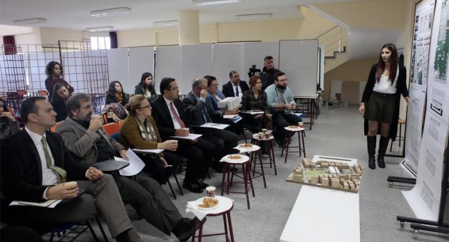 Bornova Belediyesi’nin yeni hizmet binasına genç bakış