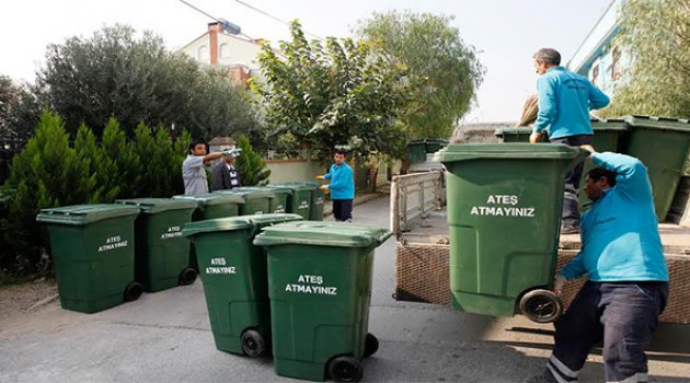 Bornova’da Her Gün 430 Ton Evsel Atık Toplanıyor